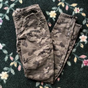 Mudd Flex Stretch High Rise Utility Camouflage Pants!
